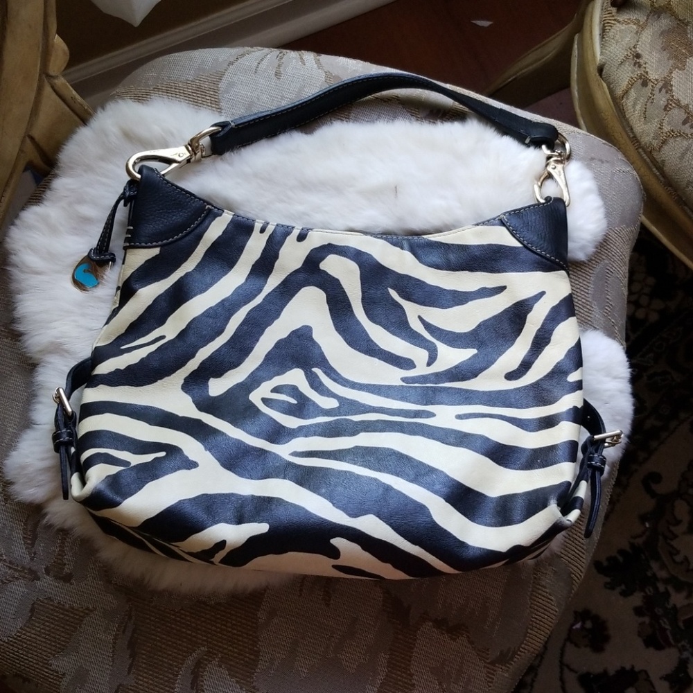 👜HP🌹Golden Dooney and Bourke zebra print handbag - Picture 3 of 8
